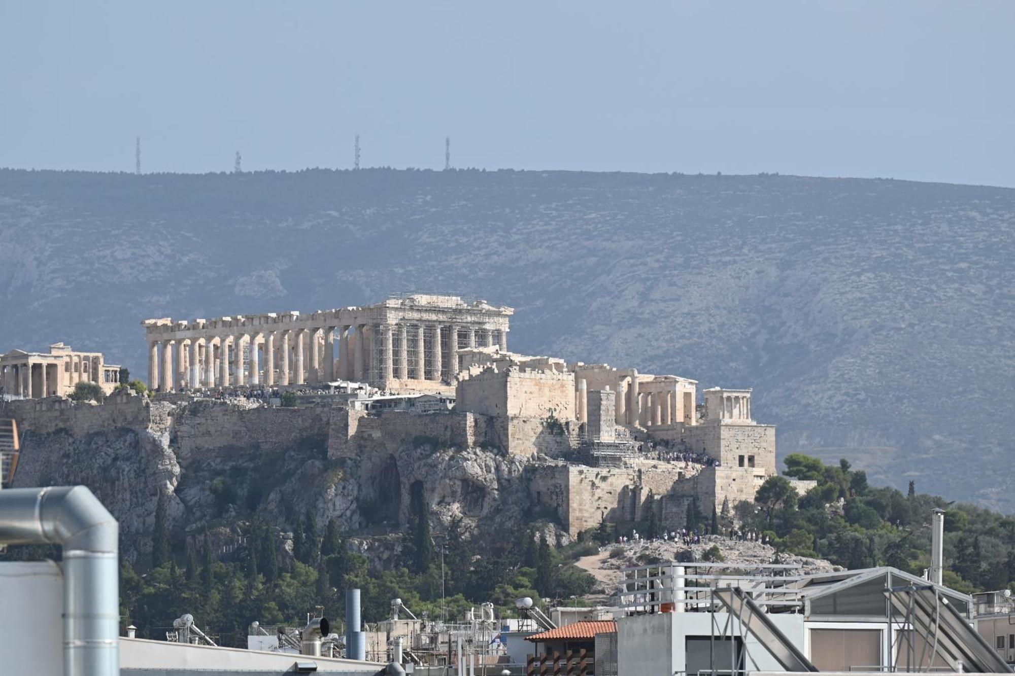 Athens Genesis Luxury Suites Екстериор снимка